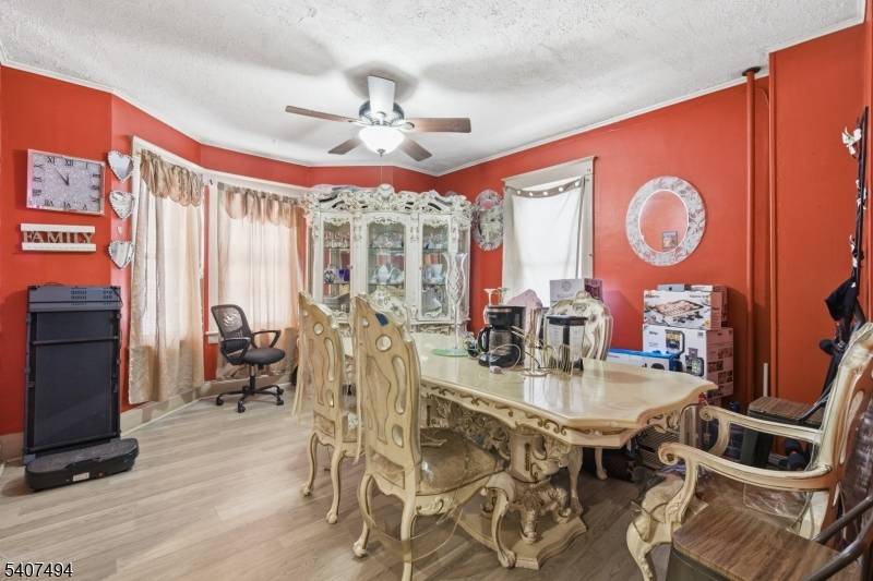 54 E Pennsylvania Ave, Woodbridge Twp., NJ 07001