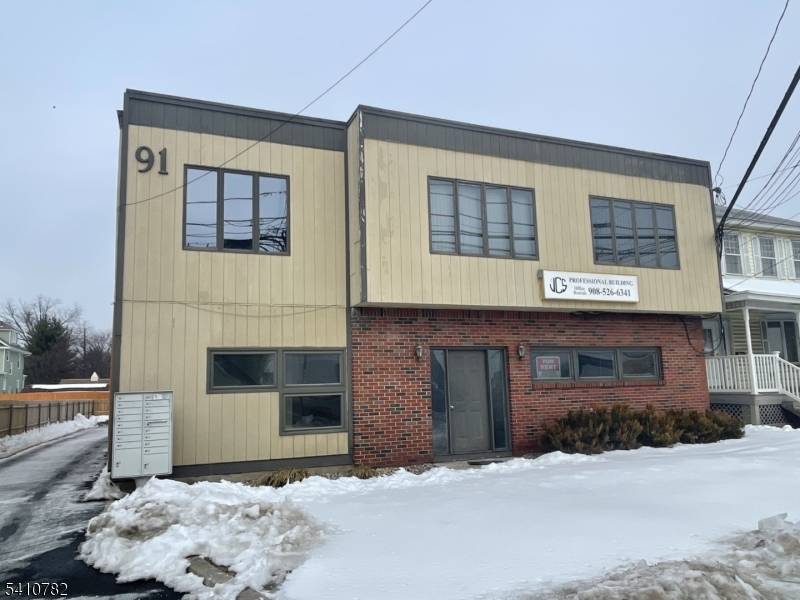 91 E Somerset St, Raritan Boro, NJ 08869
