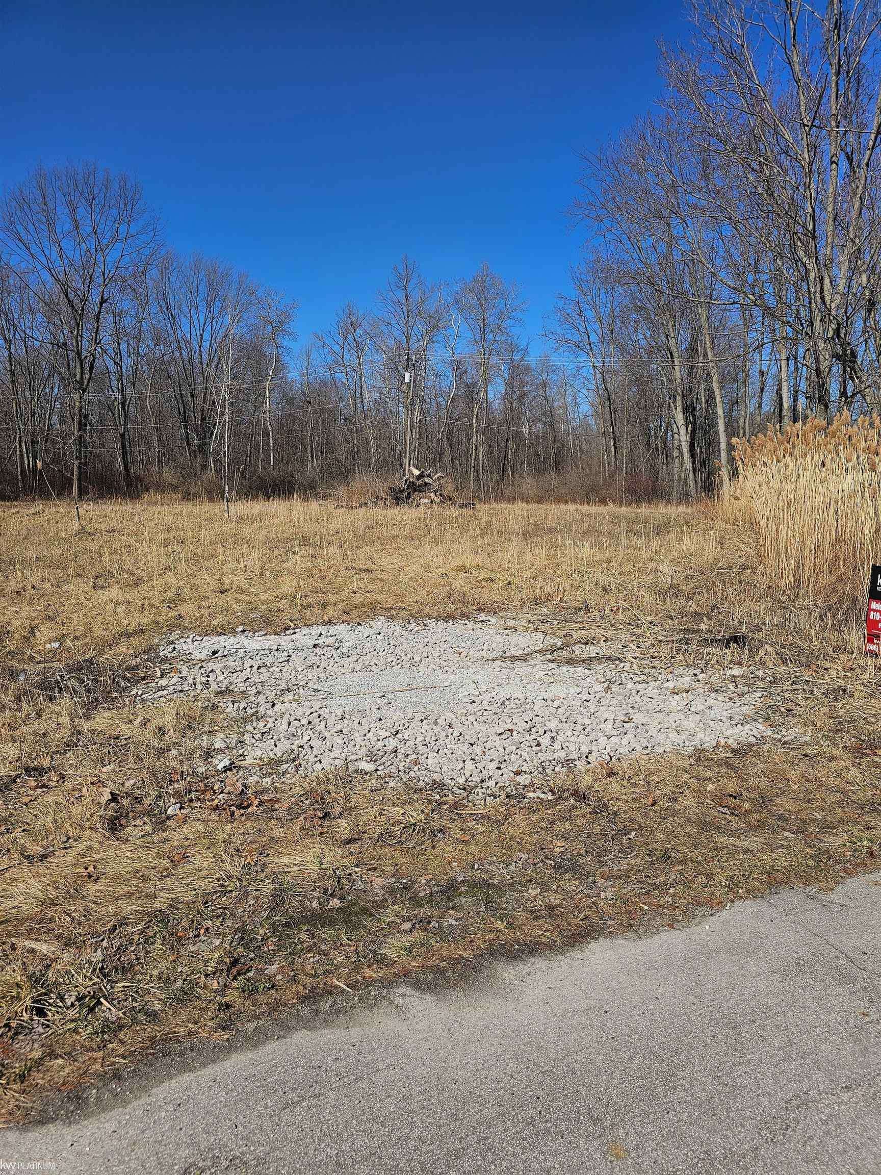 3260 N shoreview DR, Fort Gratiot Twp, MI 48059