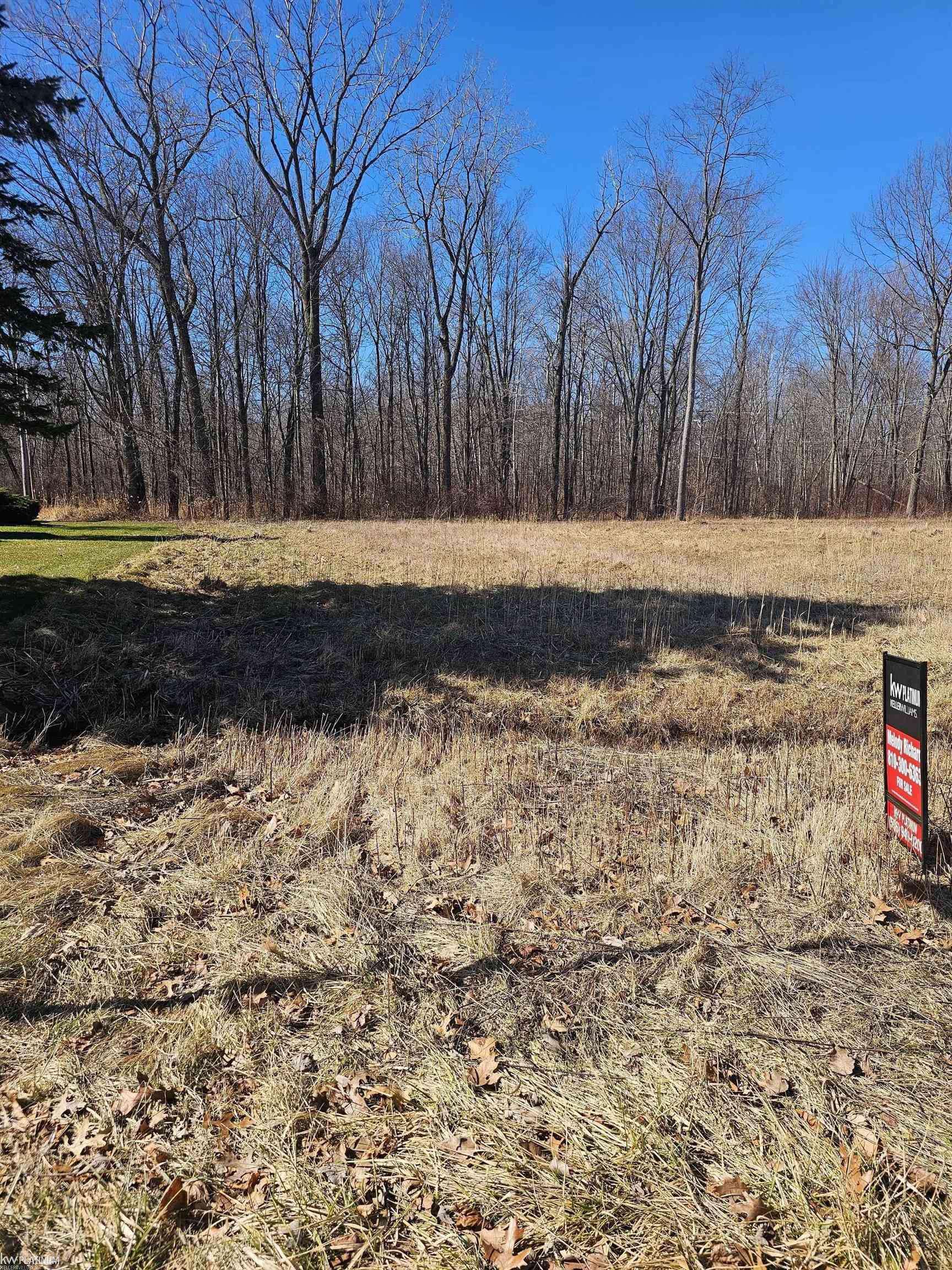 5843 San Juan DR, Fort Gratiot Twp, MI 48059