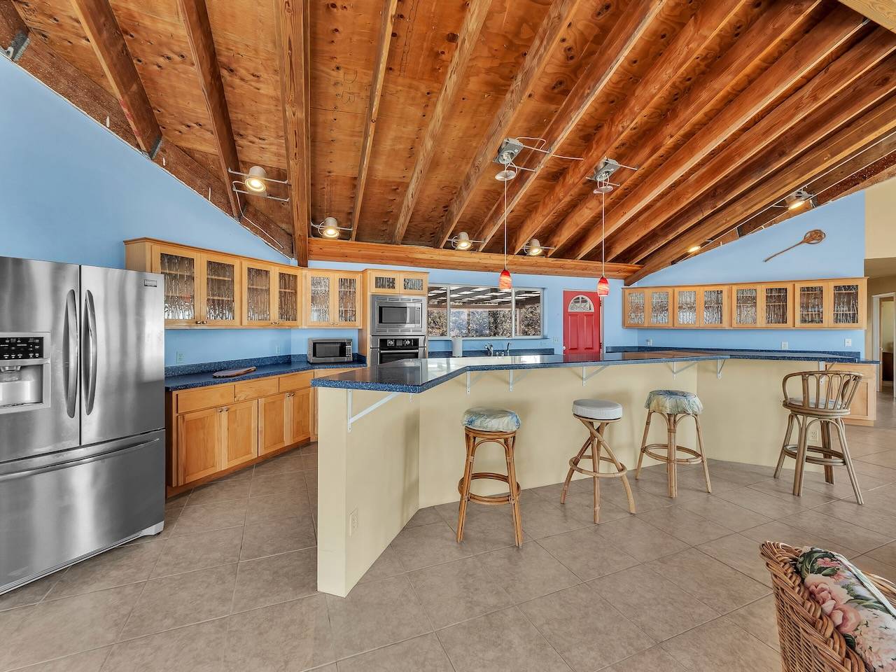 92-8695 JACARANDA DR, Ocean View, HI 96737