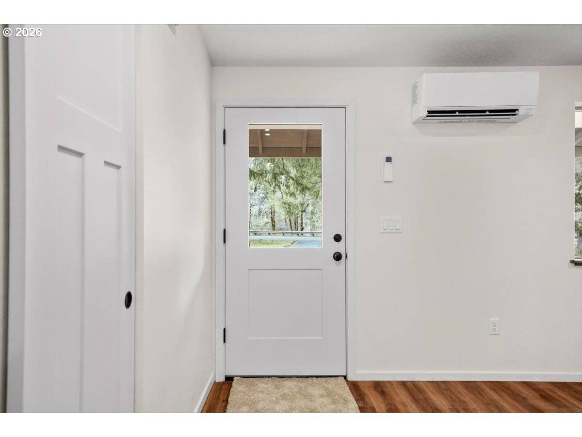 37875 ROW RIVER RD, Dorena, OR 97434