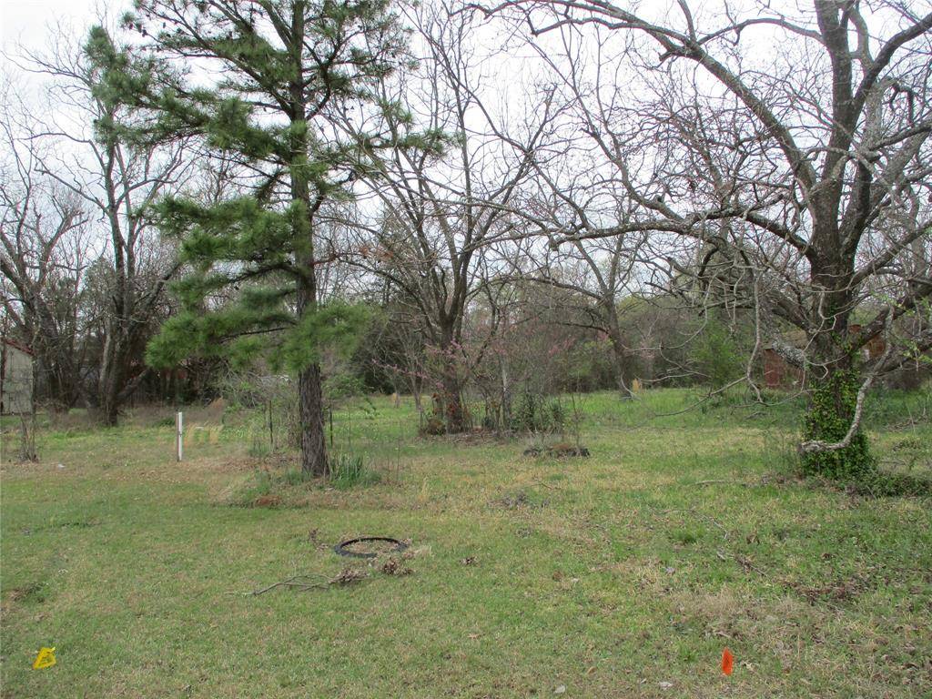 522 E QUITMAN Street, Emory, TX 75440
