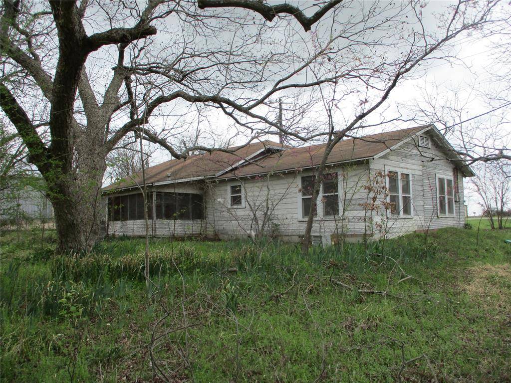 522 E QUITMAN Street, Emory, TX 75440