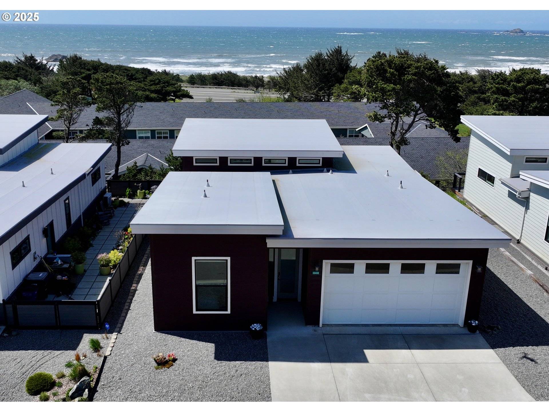 30408 SAWYER WAY, Gold Beach, OR 97444