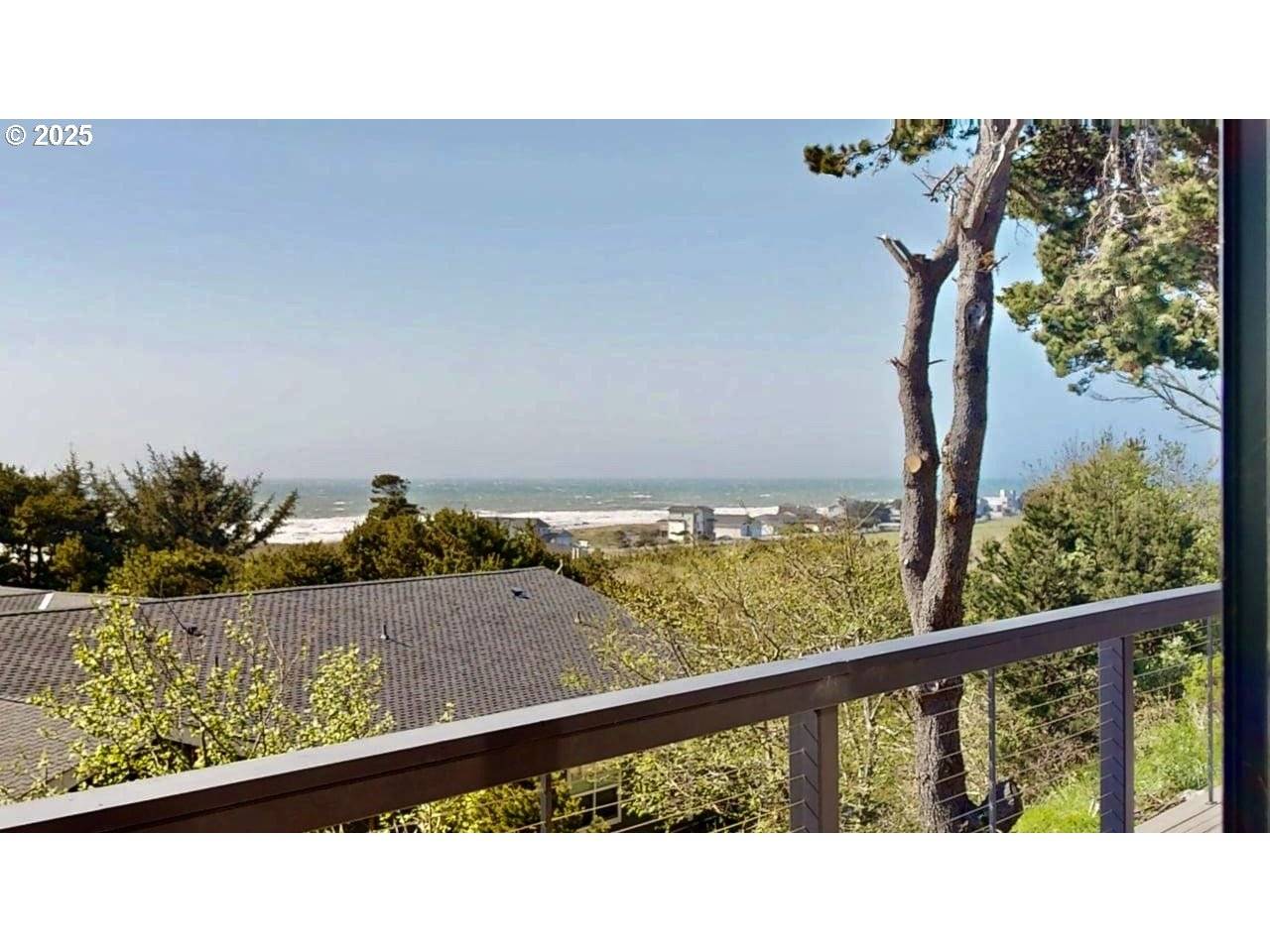 30408 SAWYER WAY, Gold Beach, OR 97444