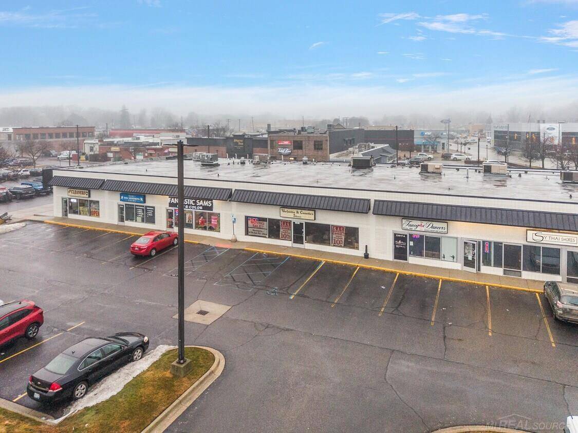 23515 Nine Mack DR, St Clair Shores, MI 48080