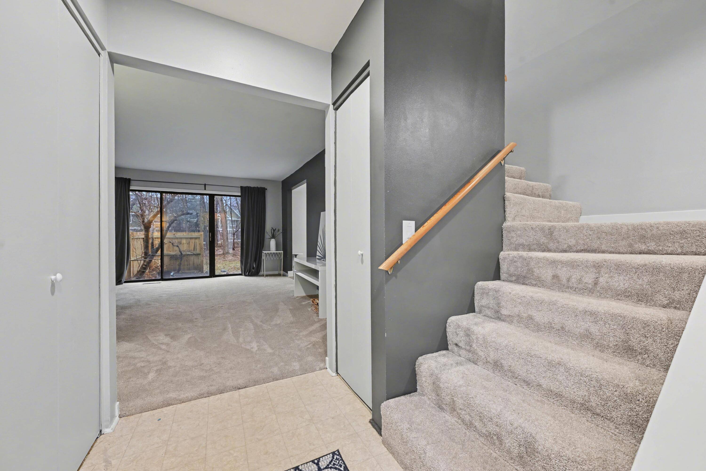 125 Balmoral CT, Kalamazoo Twp, MI 49006