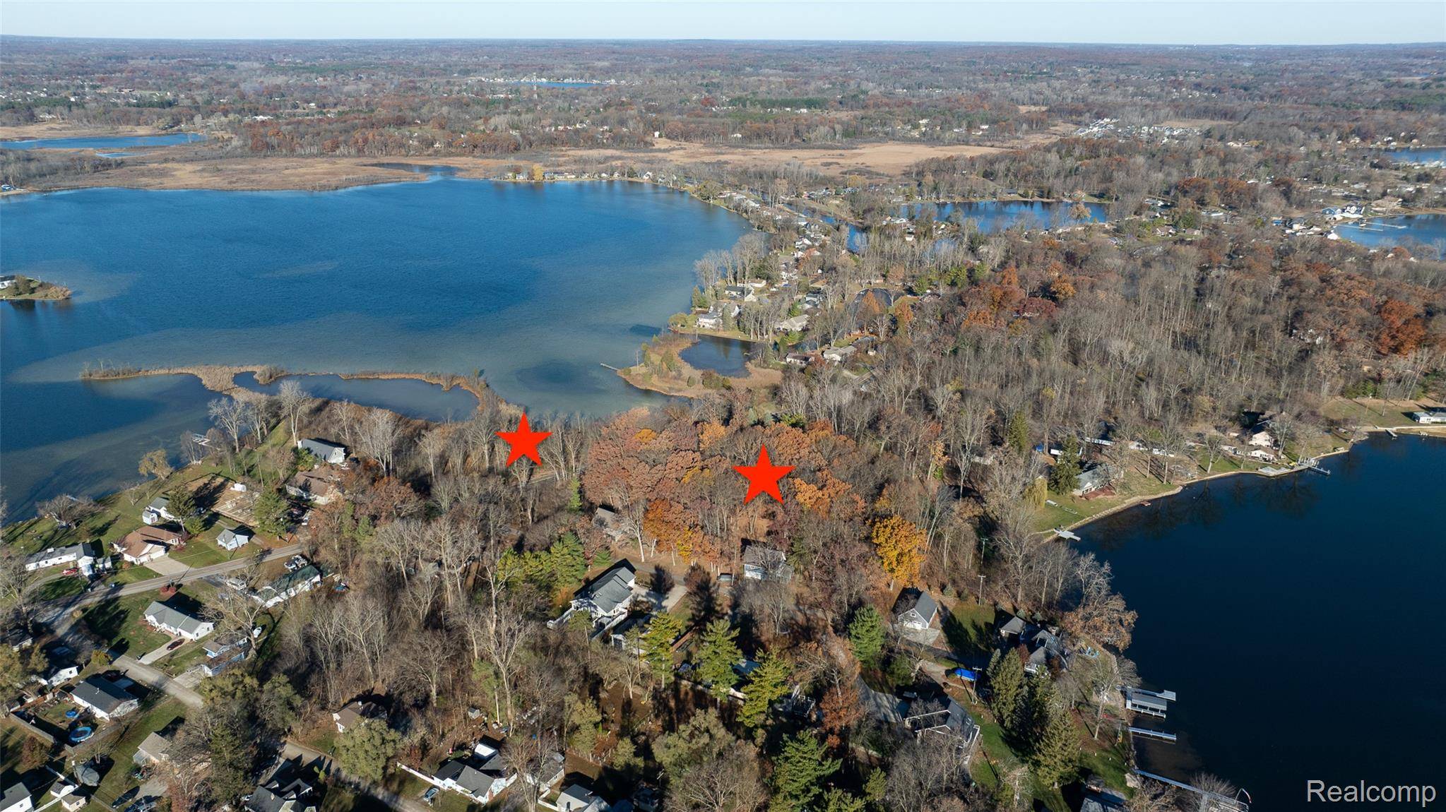 10239 Kress RD, Pinckney Village, MI 48169