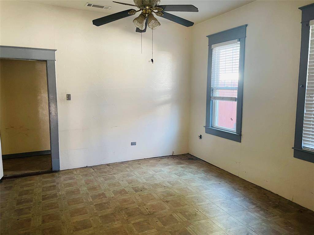 411 S Oak Cliff Boulevard, Dallas, TX 75208