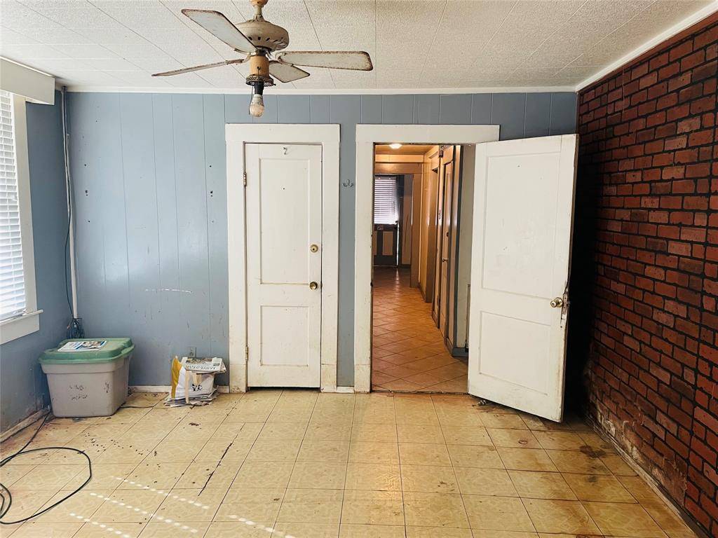 411 S Oak Cliff Boulevard, Dallas, TX 75208