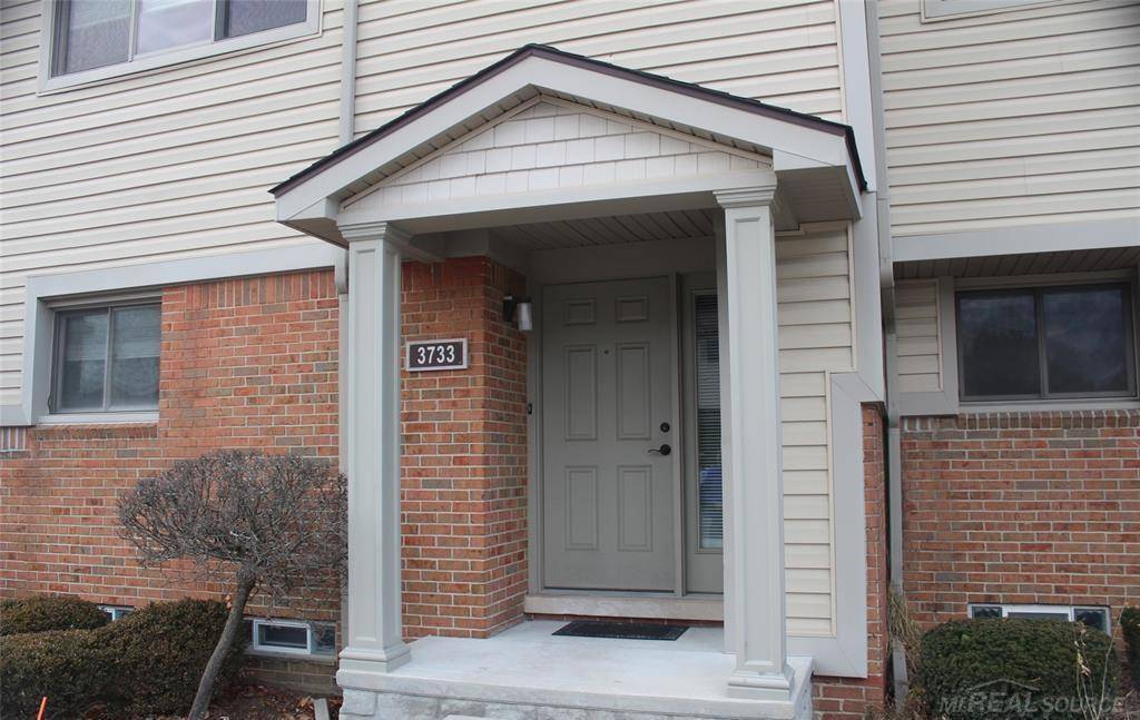 3733 Old Creek RD, Troy, MI 48084