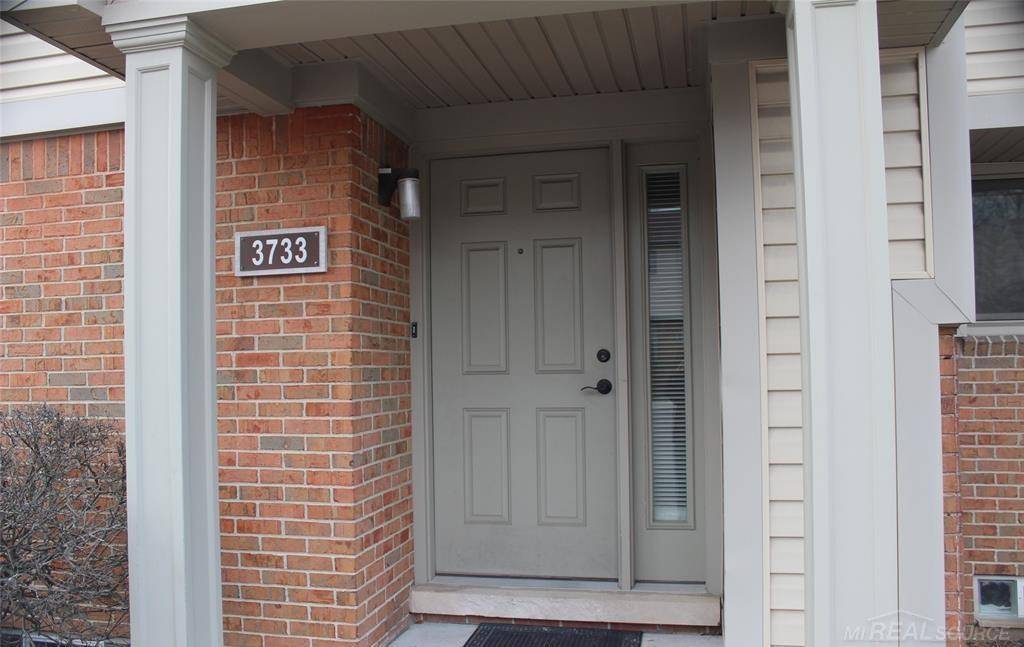 3733 Old Creek RD, Troy, MI 48084