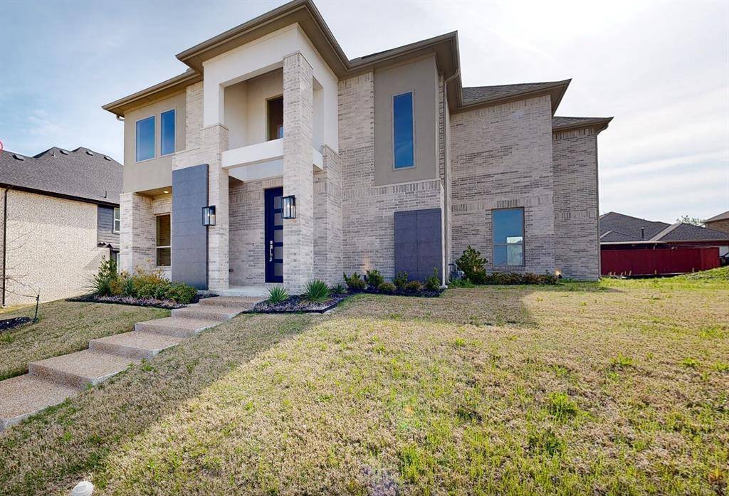 416 Newpark, Desoto, TX 75115