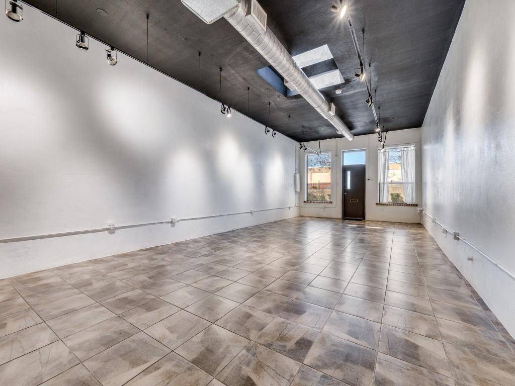 4210 Main Street, Dallas, TX 75226