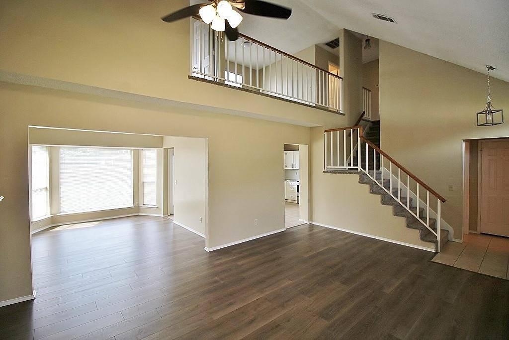 311 Pemberton Place, Cedar Hill, TX 75104