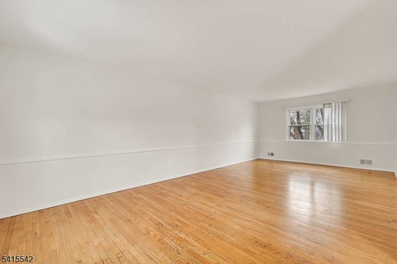 1040 Hillside Drive, North Brunswick Twp., NJ 08902