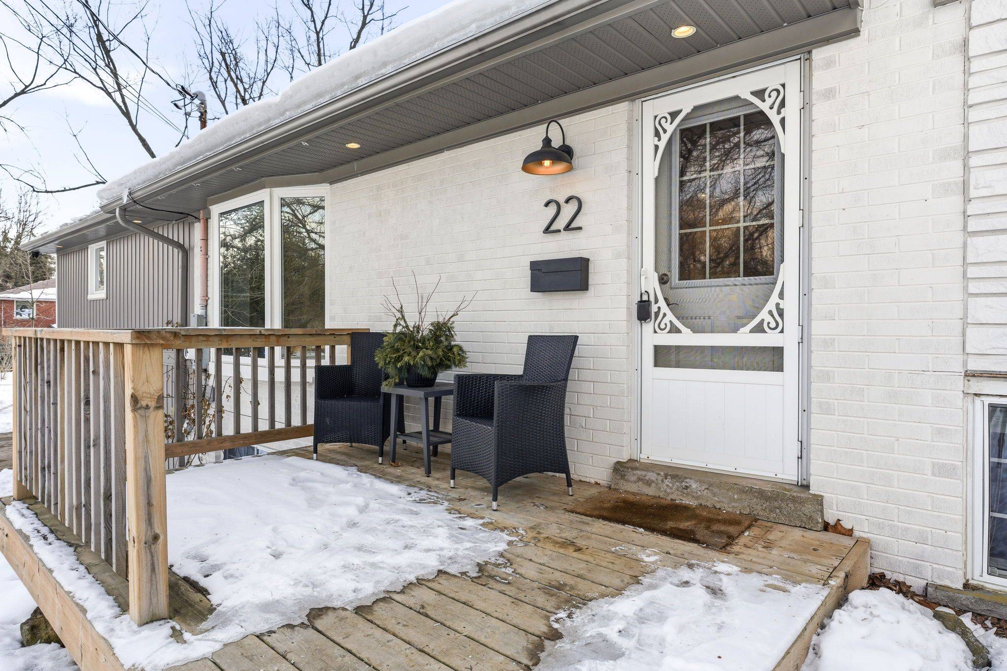 22 Rosebough ST, Hamilton, ON L9H 5C5