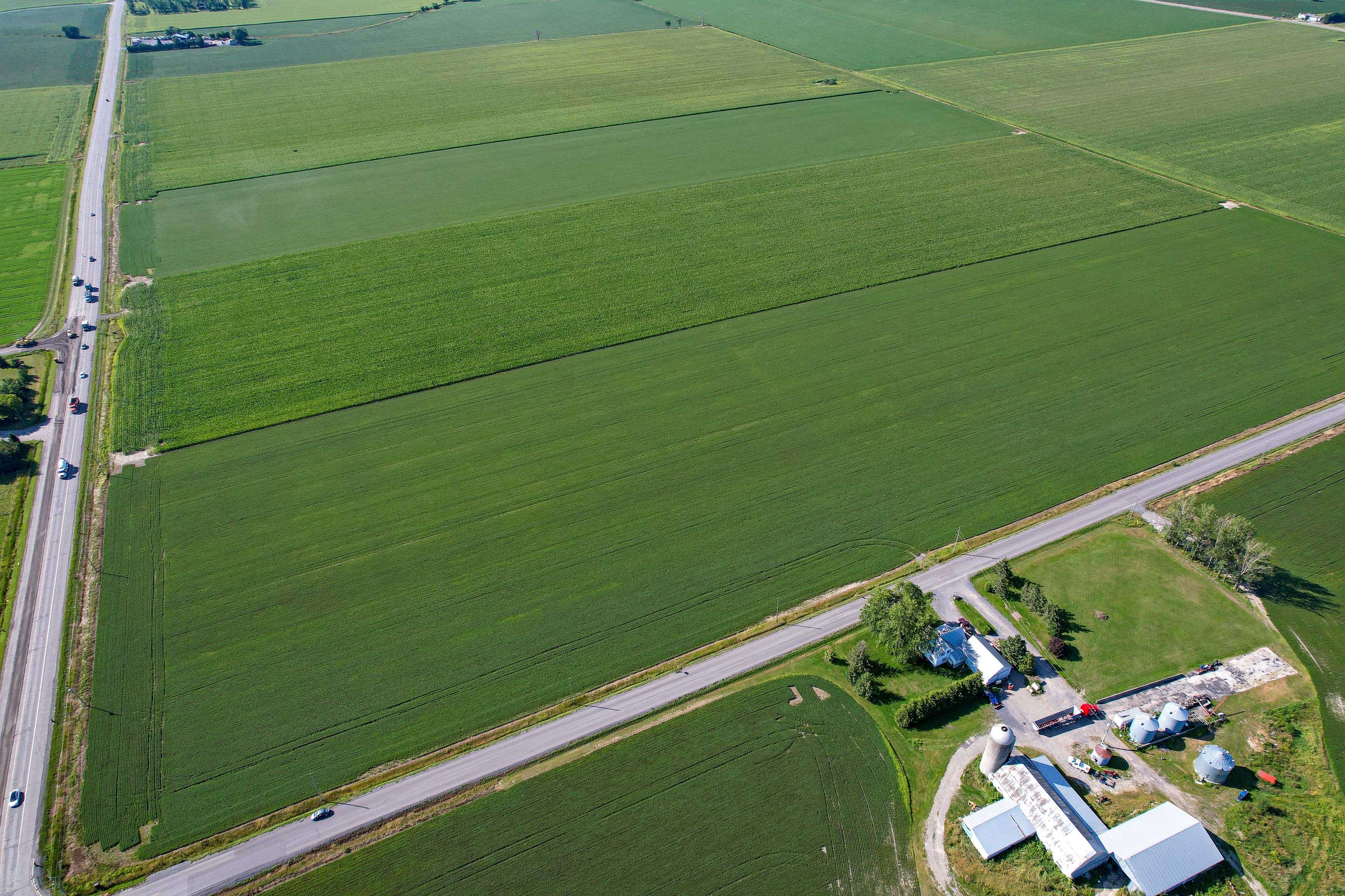 1458 WALL RD, Orleans - Cumberland And Area, ON K4B 1H9