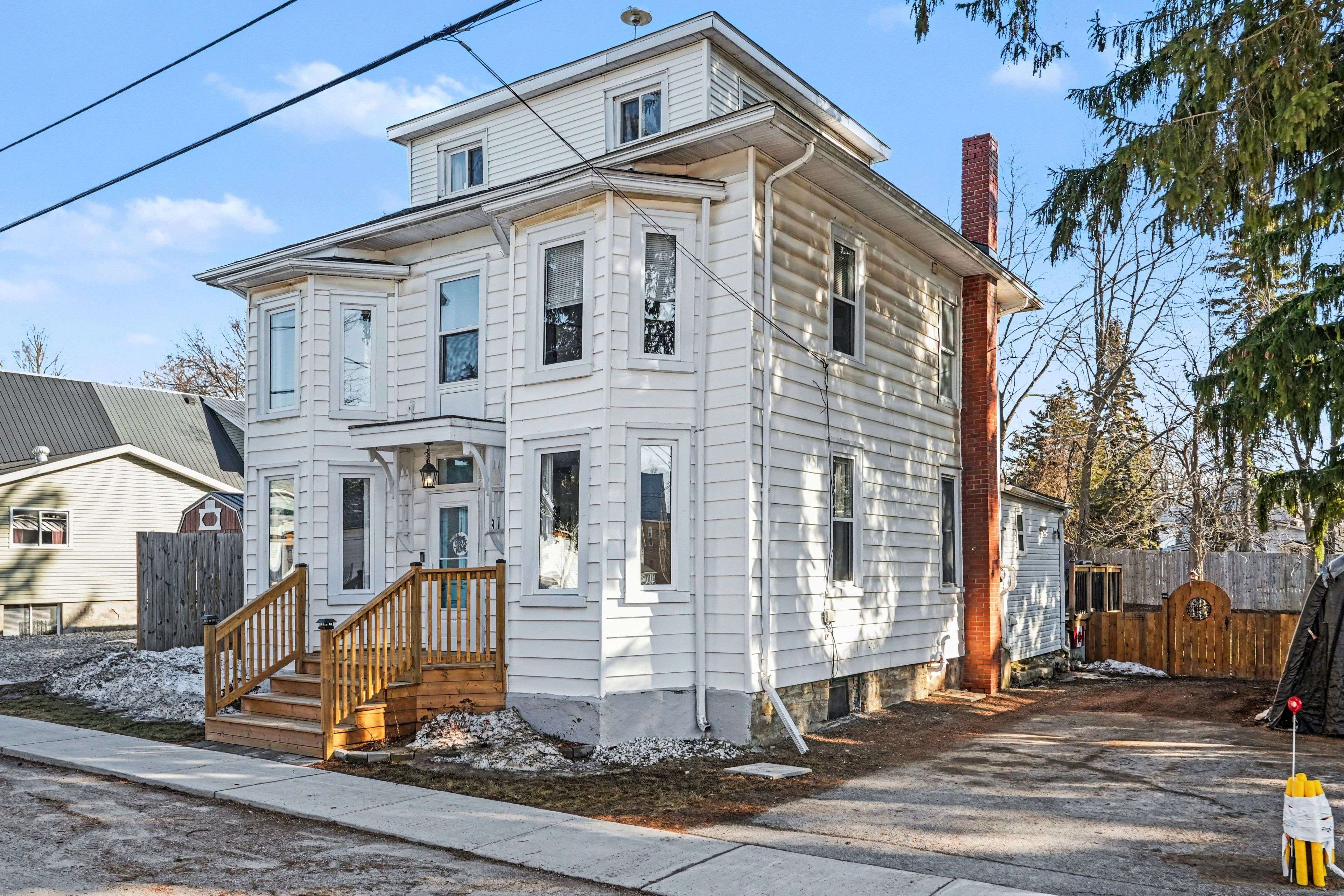 3 Reid ST, Athens, ON K0E 1B0