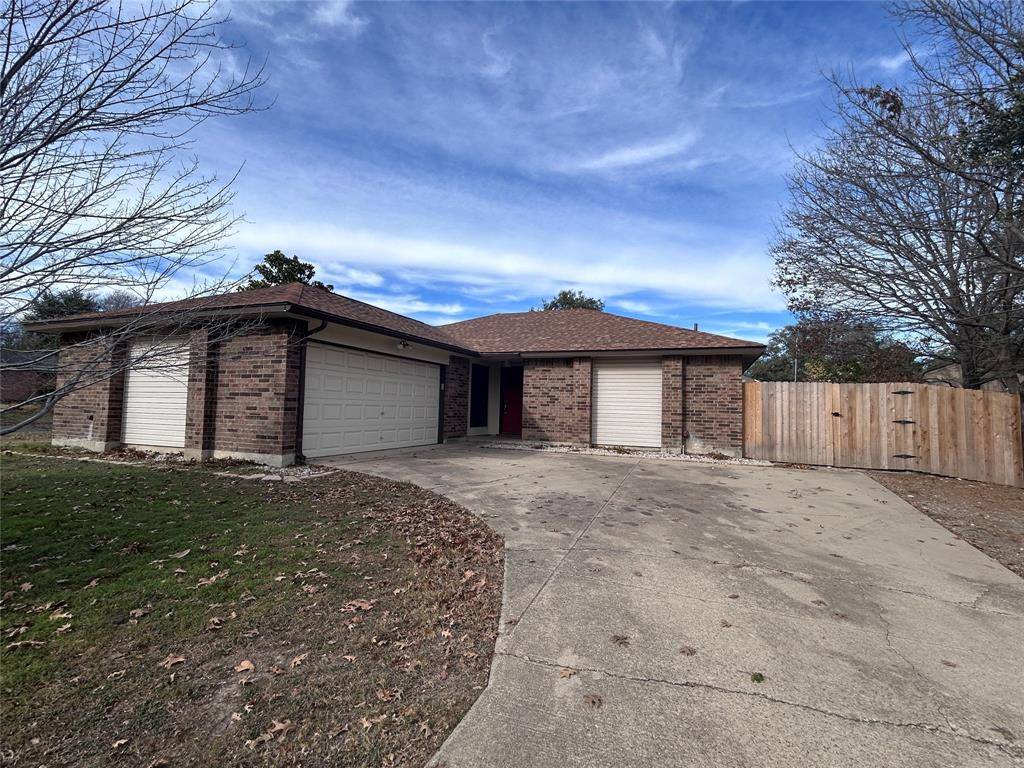 10058 Marblehead Court, Fort Worth, TX 76108