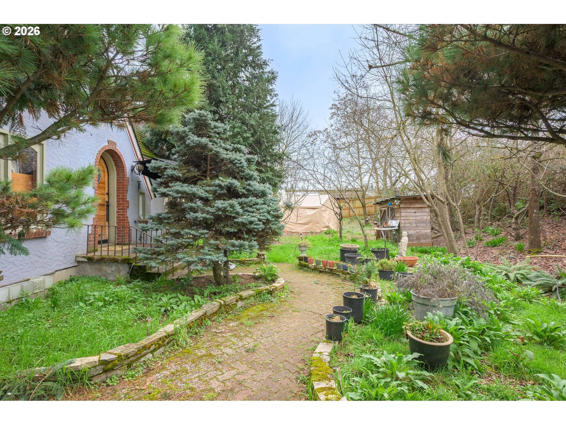 325 RIVER RD, Eugene, OR 97404