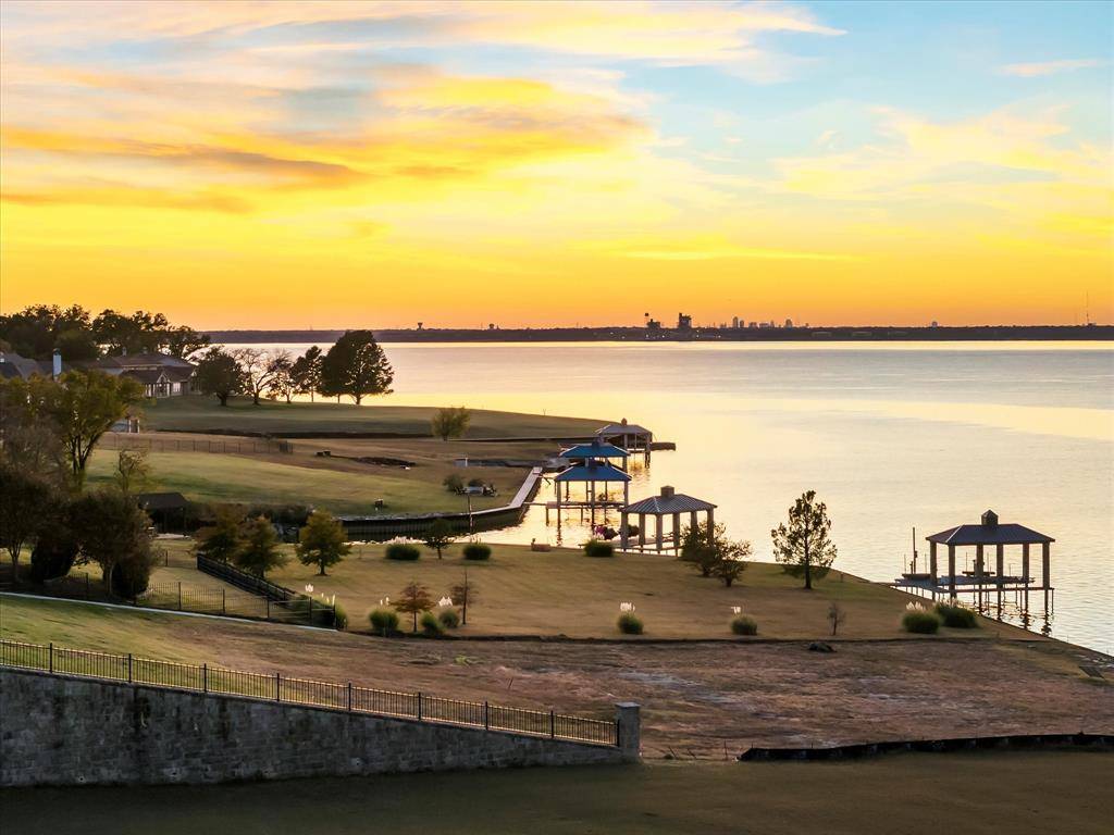 6 Terrabella Lane, Heath, TX 75032