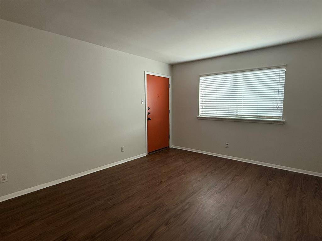 5004 Live Oak Street #111, Dallas, TX 75206