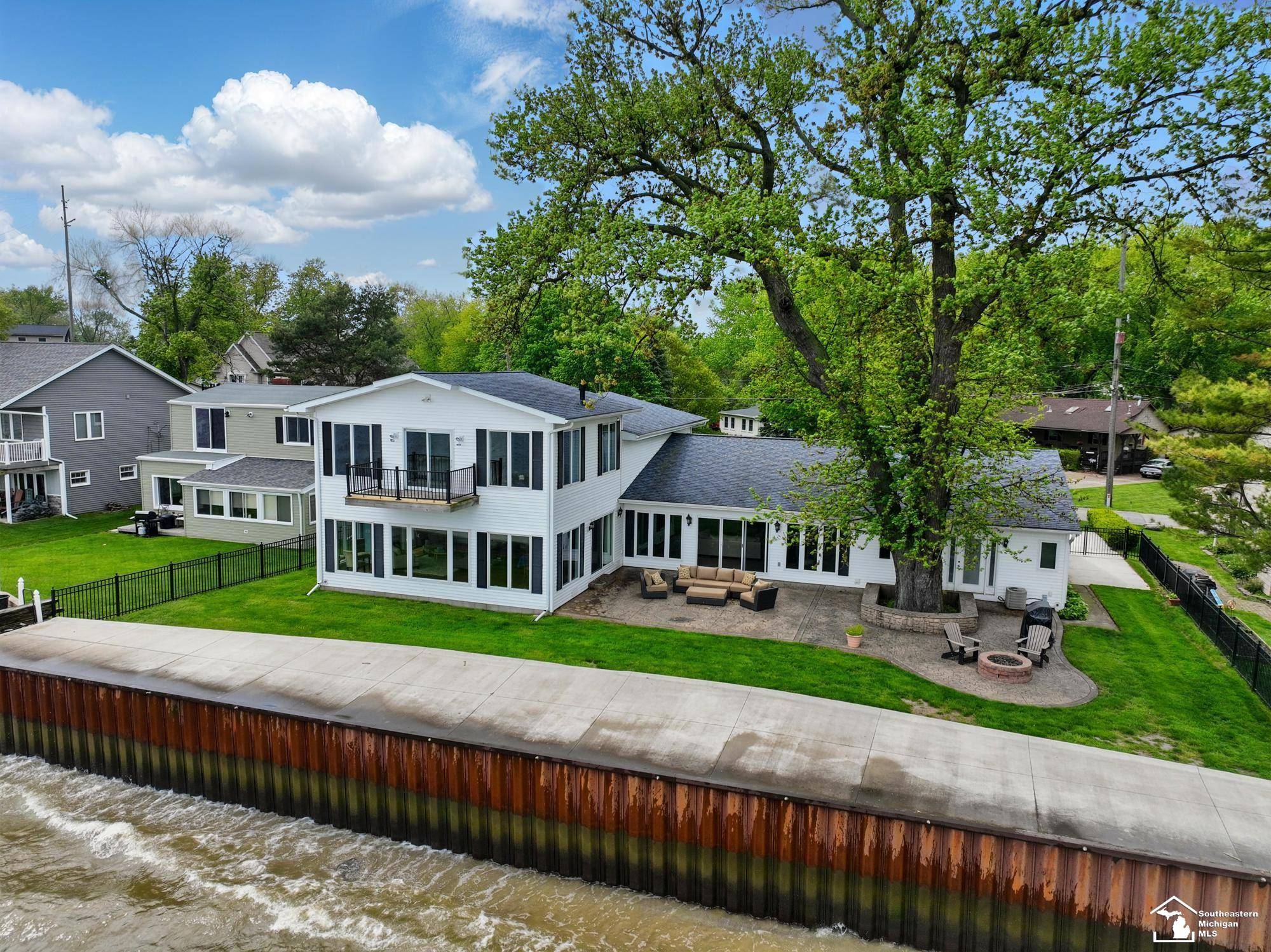 13542 Venetian DR, Monroe Twp, MI 48161