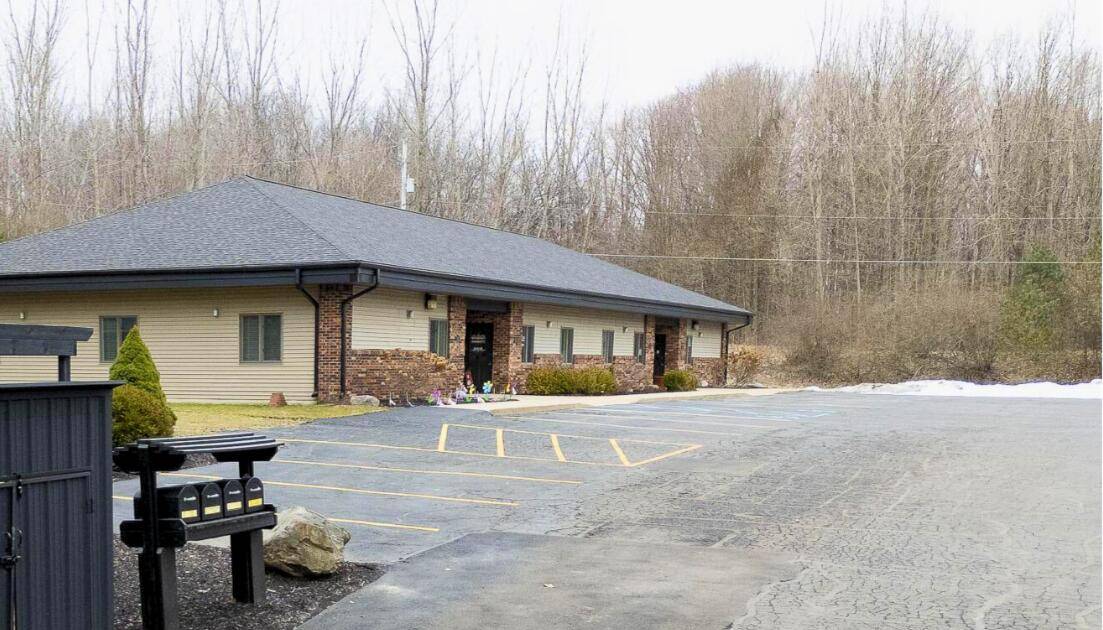 450 Meadow Run DR, Hastings Twp, MI 49058