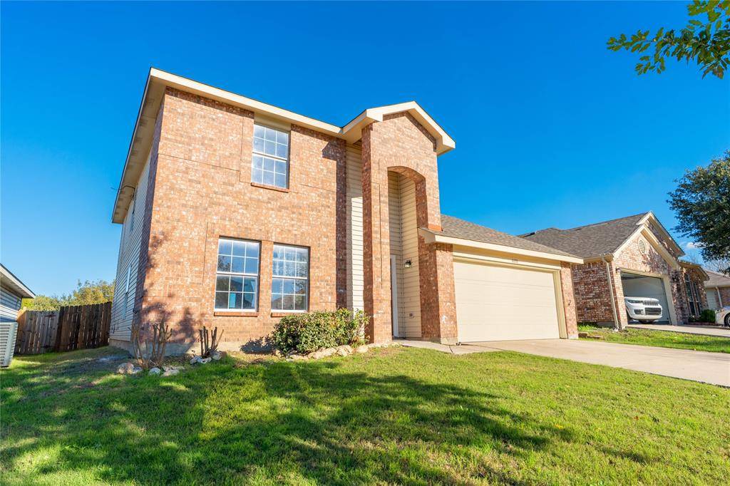 14108 Silkwood Drive, Fort Worth, TX 76052