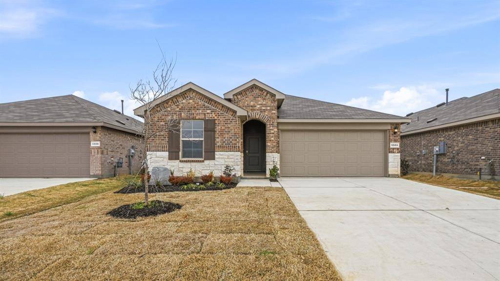 1908 CHEROKEE Lane, Cleburne, TX 76033
