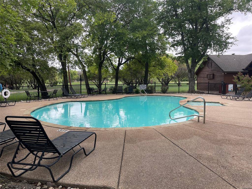 34051 Stonewood Loop, Whitney, TX 76692