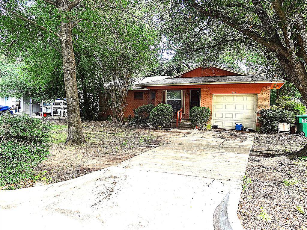 912 Sierra Drive, Denton, TX 76209