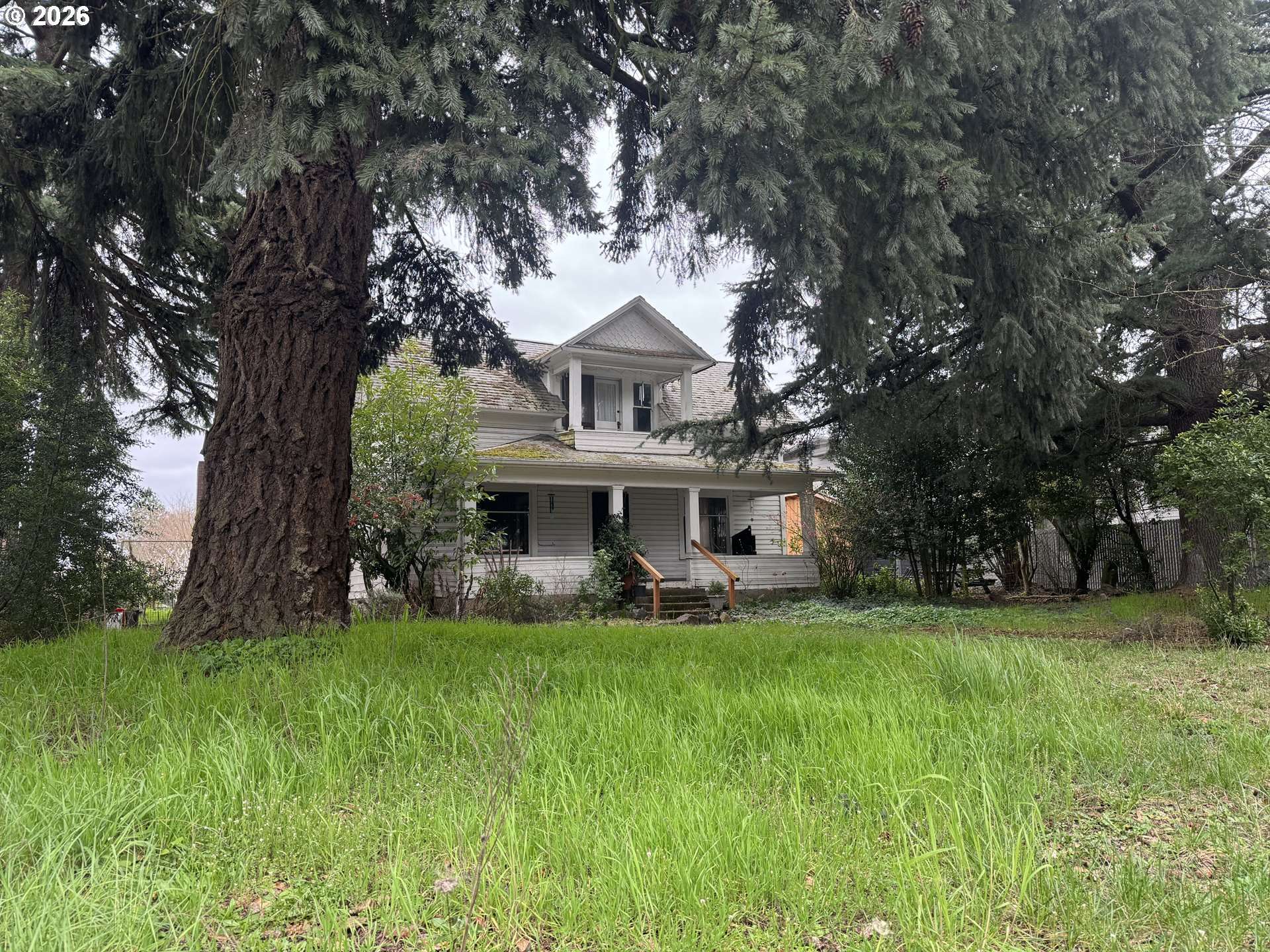 805 River RD, Eugene, OR 97404