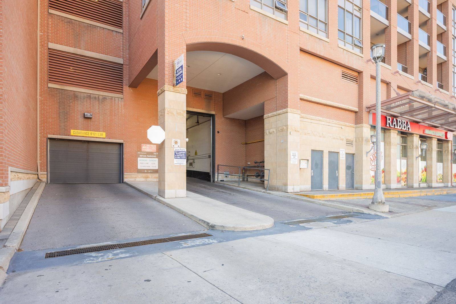 320 City Centre DR #Gv202, Mississauga, ON L5B 4P8