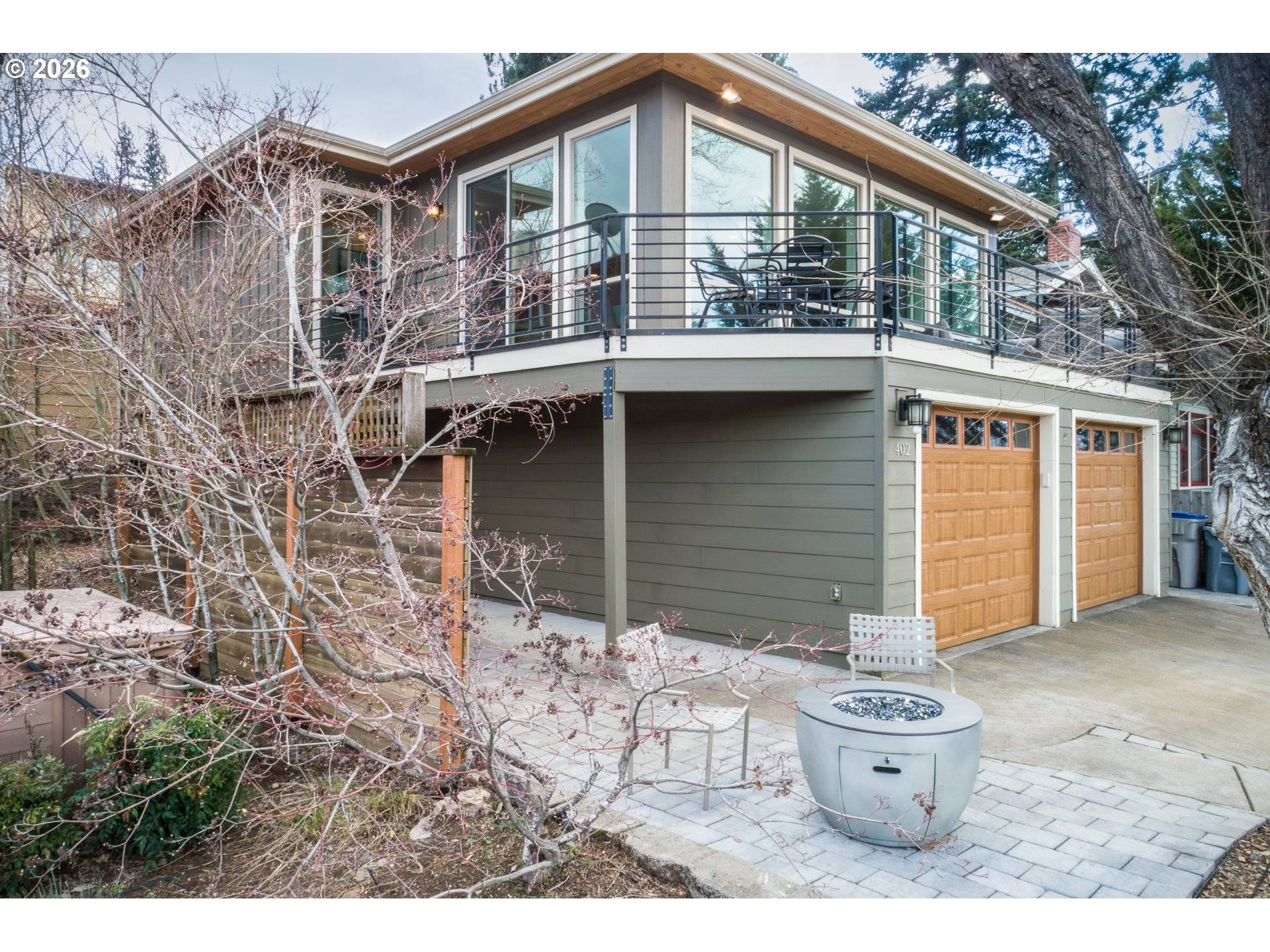 402 Bluff RD, Hood River, OR 97031