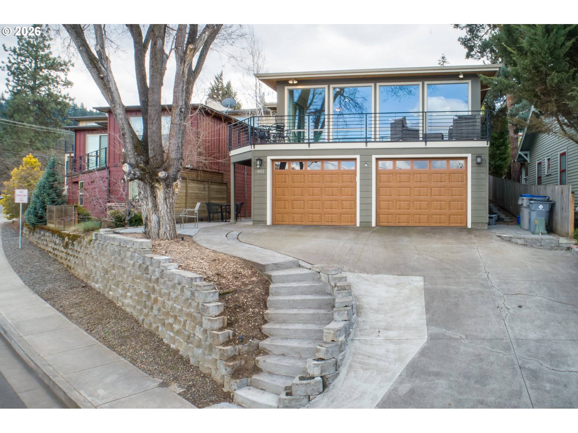 402 Bluff RD, Hood River, OR 97031