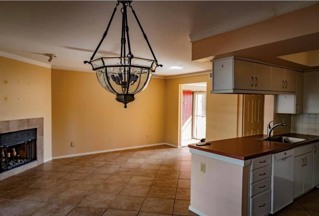 2505 Wedglea Drive #109, Dallas, TX 75211