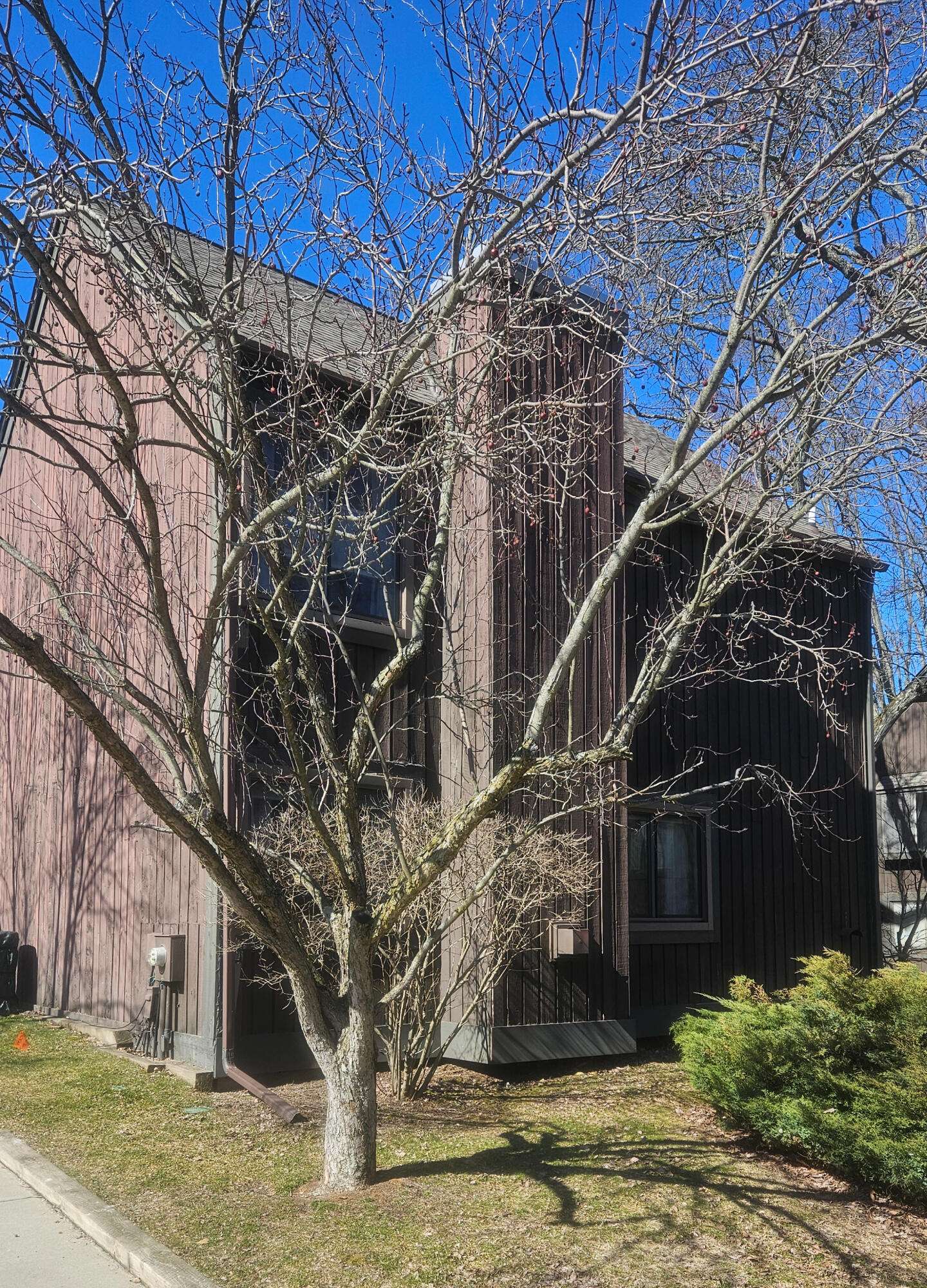 160 Carberry Hill CT, Kalamazoo Twp, MI 49006