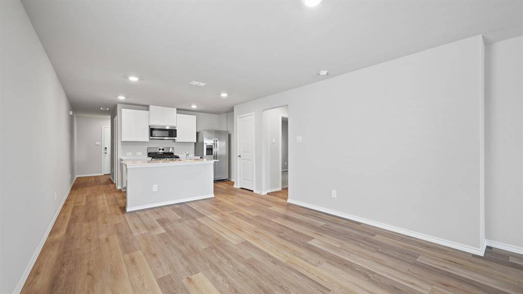 4137 WOODHILL BEND Drive, Fort Worth, TX 76036