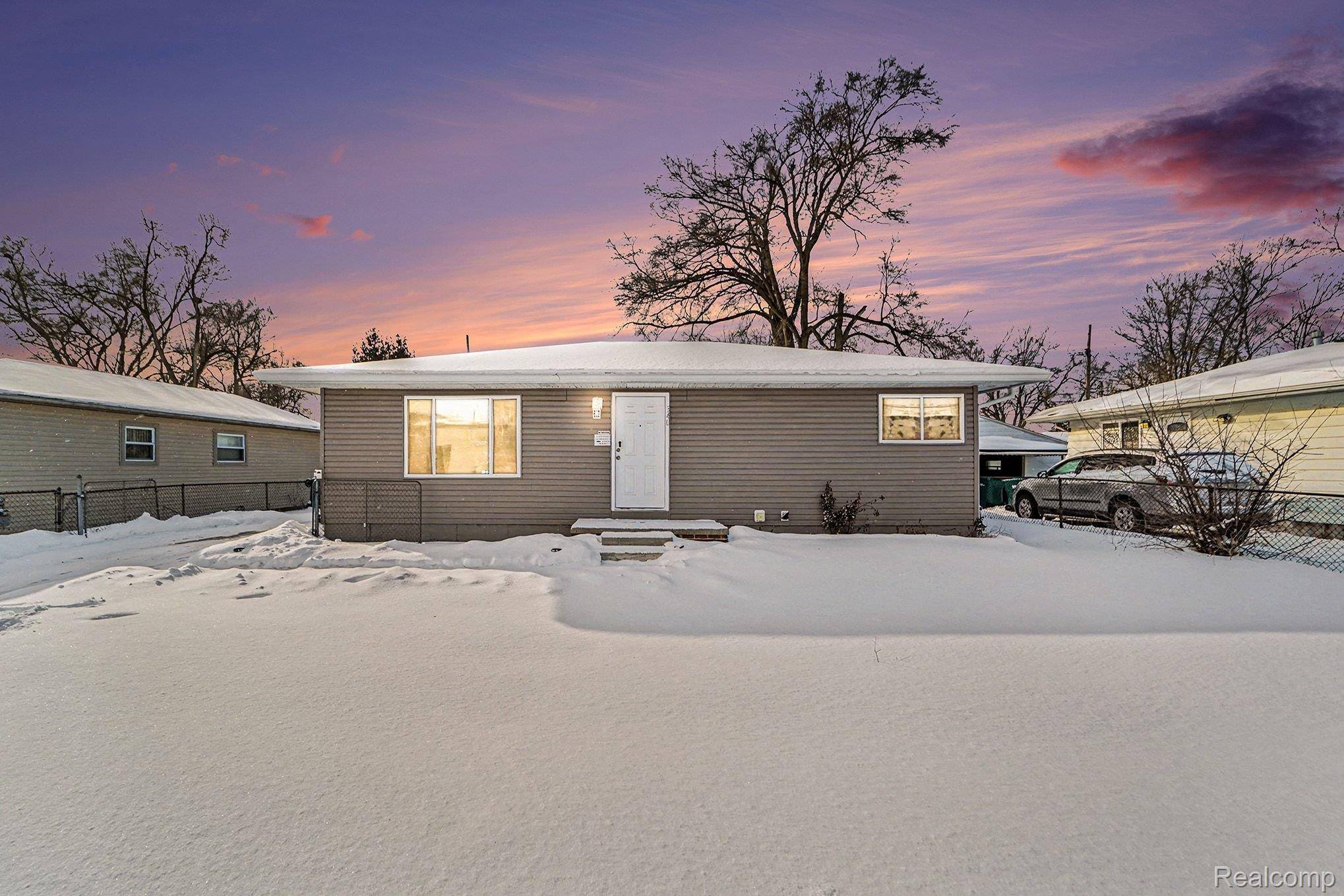 340 Woodlawn AVE, Ypsilanti Charter Township, MI 48198