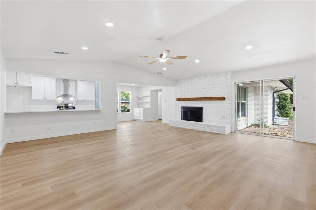 5940 Hunters View Lane, Dallas, TX 75232
