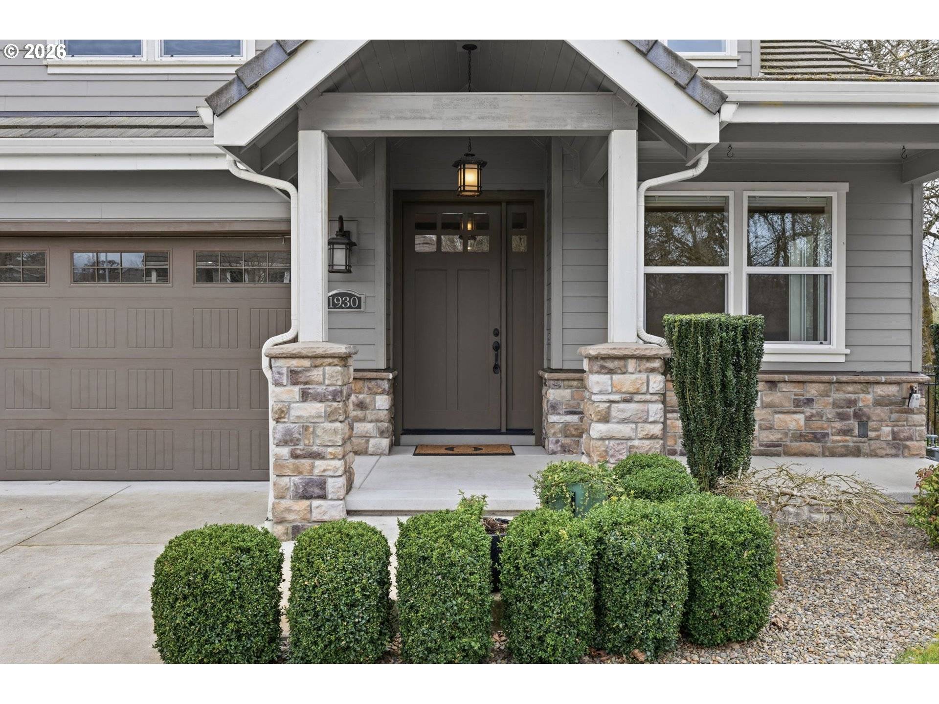 1930 STERLING PARK PL, Eugene, OR 97408