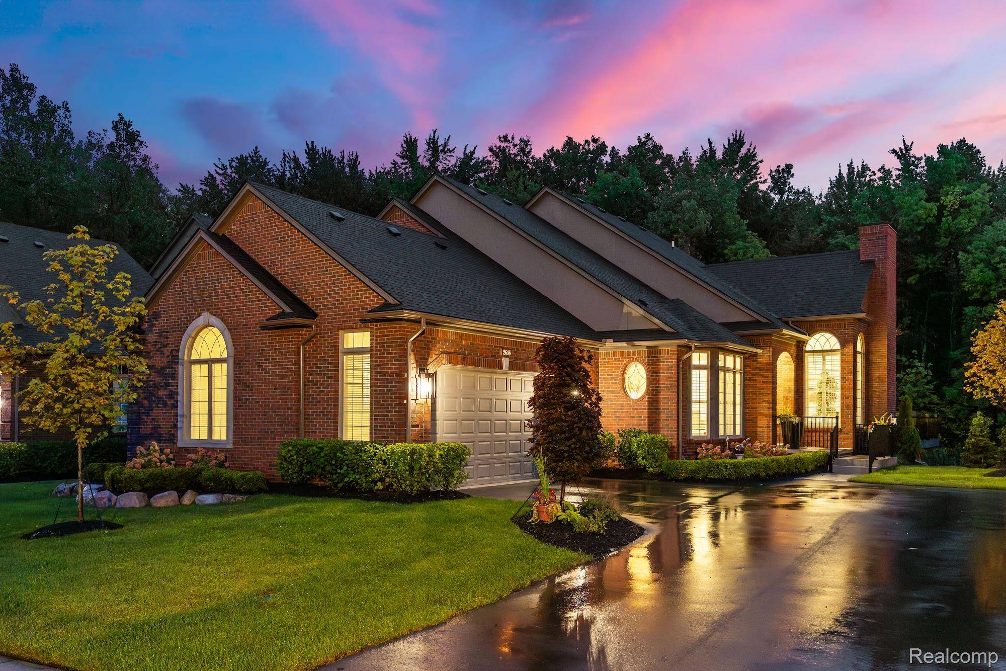 2515 Barberry DR #21, Shelby Charter Township, MI 48316