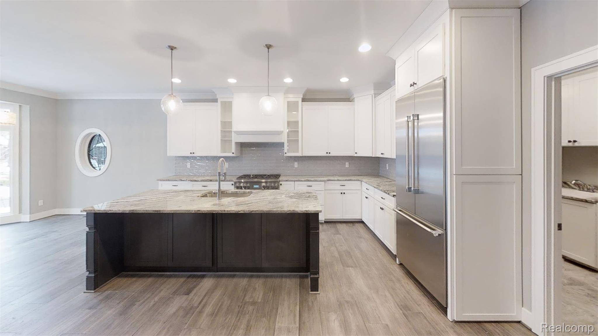 2515 Barberry DR #21, Shelby Charter Township, MI 48316