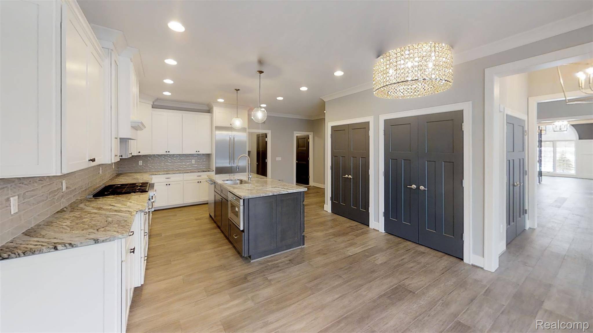 2515 Barberry DR #21, Shelby Charter Township, MI 48316