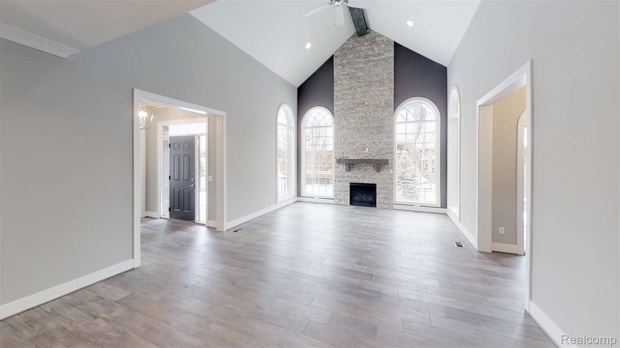 2515 Barberry DR #21, Shelby Charter Township, MI 48316