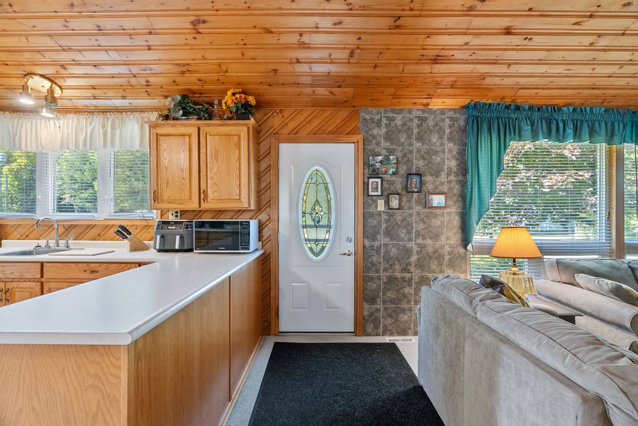 77556 Melena DR, Bluewater, ON N0M 1G0