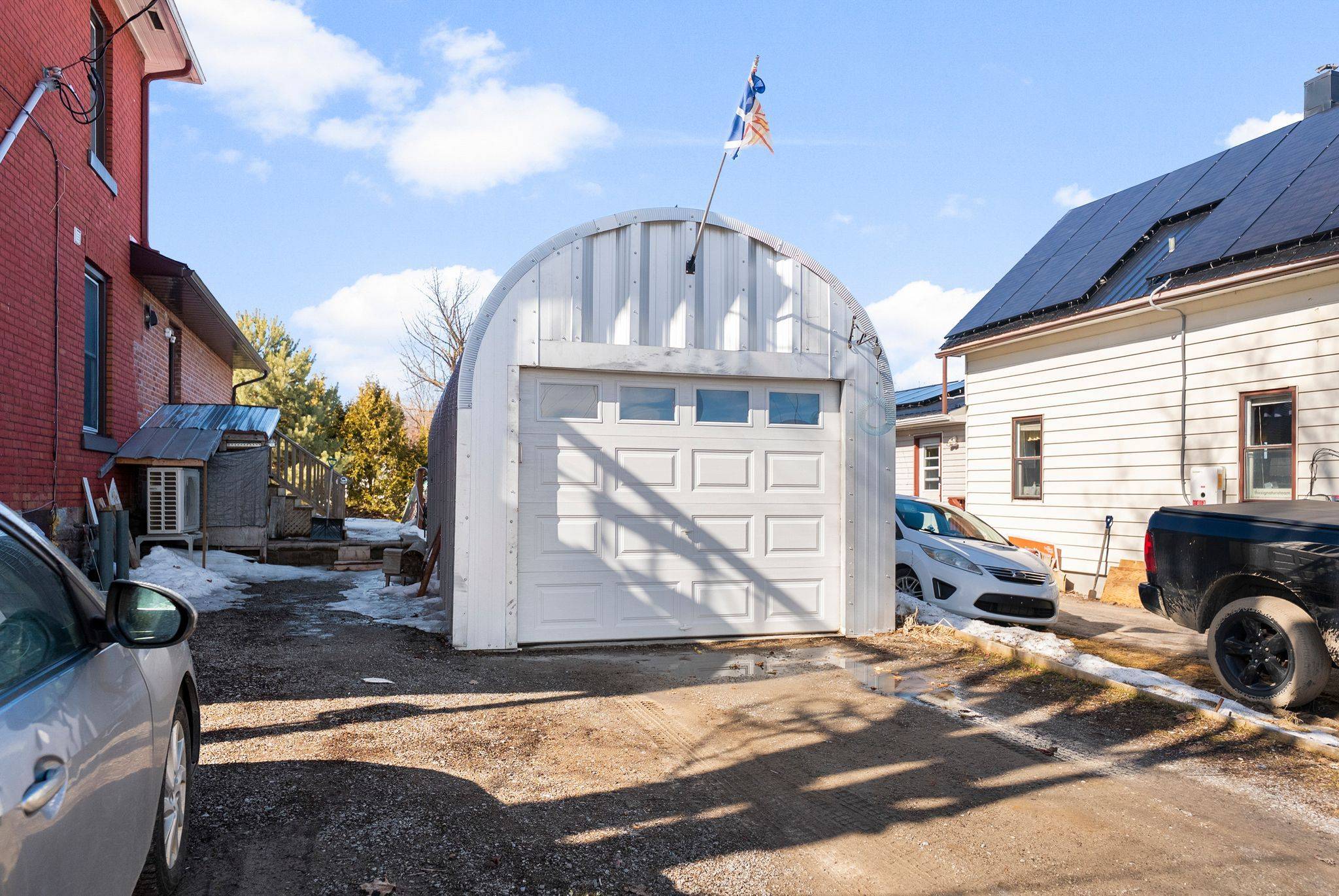 12 Meadow ST, Whitewater Region, ON K0J 1K0